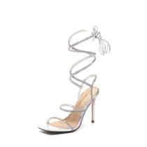 Sandália DREAM PAIRS com Tiras e Strass Salto Stiletto 10 cm Prata