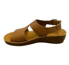 Sandália feminina confort de couro anabela caramelo Sandália feminina confort de couro anabela caramelo