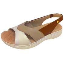 Sandália Feminina Couro Anabela Baixa Prática Comfortflex Sandália Feminina Couro Anabela Baixa Prática Comfortflex