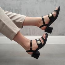 Sandália Feminina Dénia Salto Bloco Metal Enfeite Verniz