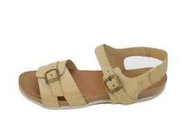 Sandália Feminina Em Couro, Cor Creme New Face Lançamento 36784 Sandália Feminina Em Couro, Cor Creme New Face Lançamento 36784