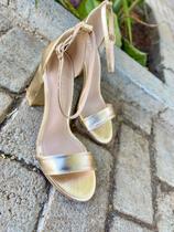 Sandália feminina em couro lia line - dourado