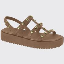 Sandália Feminina Flatforme Plana Aranha Tachas Douradas Moleca 5489.119.9569 Sandália Feminina Flatforme Plana Aranha Tachas Douradas Moleca 5489.119.9569