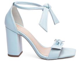 Sandália Feminina Salto Alto Cor Azul com Fivela de Ajuste