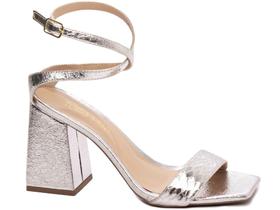 Sandália Feminina Salto Alto Cor Prata com Fivela de Ajuste Sandália Feminina Salto Alto Cor Prata com Fivela de Ajuste