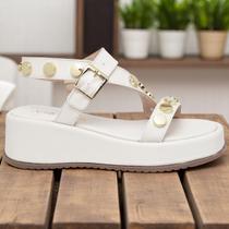 Sandália Feminina Salto Anabela De Couro Com Spikes Estilo Blogueiras Confortável e Estilosa