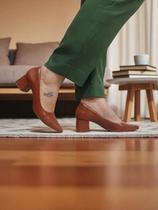 Sandália Feminina Scarpin Bico Fino Salto Baixo Confortável