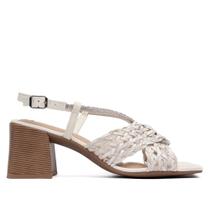 Sandália Feminina Tanara Salto Bloco Tramada com Strass Creme/Caramelo Sandália Feminina Tanara Salto Bloco Tramada com Strass Creme/Caramelo