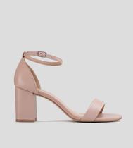 Sandália Gisele CBK Salto 7cm Grosso Couro Nude Sandália Gisele CBK Salto 7cm Grosso Couro Nude