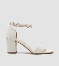 Sandália Gisele Com Pérolas Noiva CBK Velvet Off White