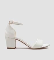 Sandália Gisele Salto Bloco 5cm Velvet Off White CBK Sandália Gisele Salto Bloco 5cm Velvet Off White CBK