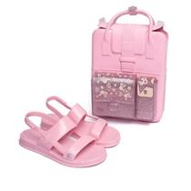 Sandalia infantil grendene barbie color com mochila