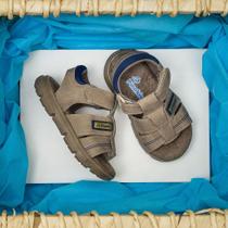 Sandália Infantil Papete Masculina Pinokio Com Fecho Aderente Sandália Infantil Papete Masculina Pinokio Com Fecho Aderente