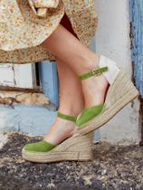 Sandália Jara Anabela 10 cm Camurça Verde Sandália Jara Anabela 10 cm Camurça Verde