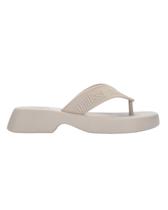 SANDÁLIA MELISSA FLATFORM M LOVER AD 35858 Cor:BegeTamanho:36 SANDÁLIA MELISSA FLATFORM M LOVER AD 35858 Cor:BegeTamanho:36