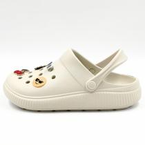 Sandália Moleca Babuch com Pins Feminina Sandália Moleca Babuch com Pins Feminina