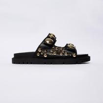 Sandália Papete Feminina De Couro Legítimo Rasteira Moda Casual Premium Confortável Para Dia a Dia Com Tachas Antiderrapante Palmilha Macia ByKore Sandália Papete Feminina De Couro Legítimo Rasteira Moda Casual Premium Confortável Para Dia a Dia Com Tachas Antiderrapante Palmilha Macia ByKore