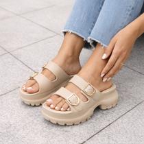 Sandália Papete Feminina Plataforma com Fivelas Douradas, Palmilha em Gel e Super Conforto - VGT