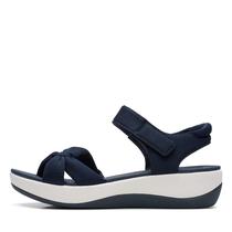 Sandália plana Clarks Arla Shore feminina em tecido azul marinho