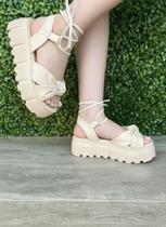 Sandalia Plataforma Flatform de Amarrar na perna Salto grosso gladiadora