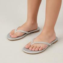Sandalia Prata rasteira Pampili Iris strass chinelo prata