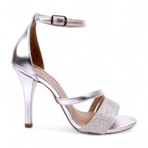 Sandália Salto Alto Com Tira De Strass Fecho Em Fivela
