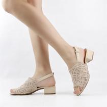 Sandália Salto Bloco Bordada