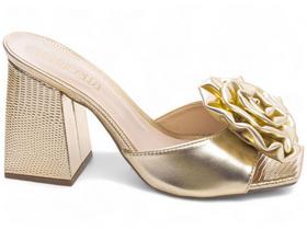 Sandália Tamanco Feminino Salto Cor Dourado Detalhes Flor