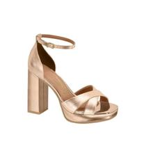 Sandália Vizzano Meia Pata Alta Salto Bloco Traseiro Fechado Tiras Transpassadas Metalizado