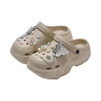 Sandálias De Praia E Sapatos De Jardim Femininos DIY Com Corrente Prateada E Decoração De Urso