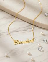 Sandra colar de nome folheado a ouro