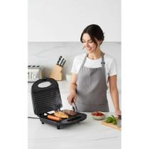 Sanduicheira Grill 2 em 1 Elétrica 750W Preta 127V Rápida