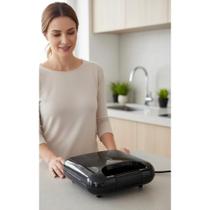 Sanduicheira Grill 750W Antiaderente 2 Sanduíches Pretos