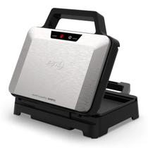 Sanduicheira Inox Multiuso Antiaderente 1000W OSAN500 - Oster Sanduicheira Inox Multiuso Antiaderente 1000W OSAN500 - Oster