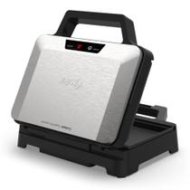 Sanduicheira Inox Multiuso Oster 1000W - OSAN500 Sanduicheira Inox Multiuso Oster 1000W - OSAN500