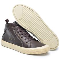 Sapatenis cano Alto, Feito em couro, com cadarço e solado de borracha injetado