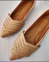 Sapatilha cor de pele n 35