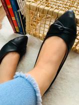 Sapatilha de bico fino com detalhe Sapatilha de bico fino com detalhe