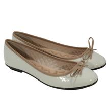 Sapatilha Feminina Moleca 5027.1466 Verniz Branco Off Sapatilha Feminina Moleca 5027.1466 Verniz Branco Off