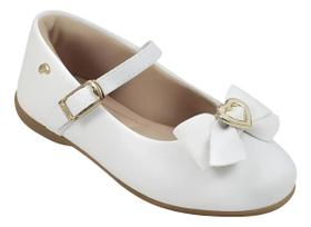 Sapatilha Sapato Infantil Pampili Coração Laço Fivela Sapatilha Sapato Infantil Pampili Coração Laço Fivela