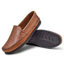 Sapatilhas masculinas estilo casual em couro GR 402 marrom-conhaque