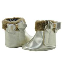 Sapatinho de Bebê Bicho de Pé - Bota Feminina c/ Fecho e Laço - Sintético Palha com Pelúcia - Ouro Light e Chocolate