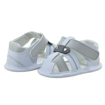 Sapatinho de Bebê Bicho de Pé - Sandália Masculina - Sintético - Branco/Cinza Claro e Cinza Escuro Sapatinho de Bebê Bicho de Pé - Sandália Masculina - Sintético - Branco/Cinza Claro e Cinza Escuro