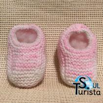 Sapatinho de Bebê de Tricô Rosa e Branco - 0 a 3 meses Sapatinho de Bebê de Tricô Rosa e Branco - 0 a 3 meses