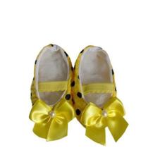 Sapatinho de tecido bebê menina