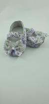 Sapatinho De Tecido Estampado De Flores Para Bebê Sapatinho De Tecido Estampado De Flores Para Bebê