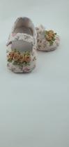 Sapatinho Estampado De Flor De Tecido Para Bebê Sapatinho Estampado De Flor De Tecido Para Bebê