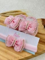 Sapatinho + faixinha pérolas rosa claro