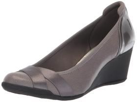 Sapato Anne Klein Timeout Wedge Heel Pump para mulheres Pewter Sapato Anne Klein Timeout Wedge Heel Pump para mulheres Pewter