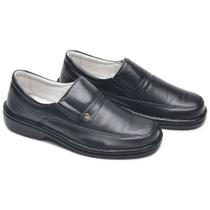 Sapato Casual em Couro Clacle com Elástico Bico Redondo e Sola Reta Leve